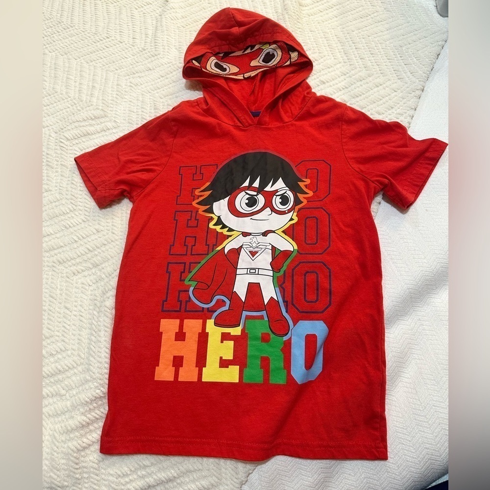 Ryan’s World Hooded Red Graphic Tee Size 7 Years